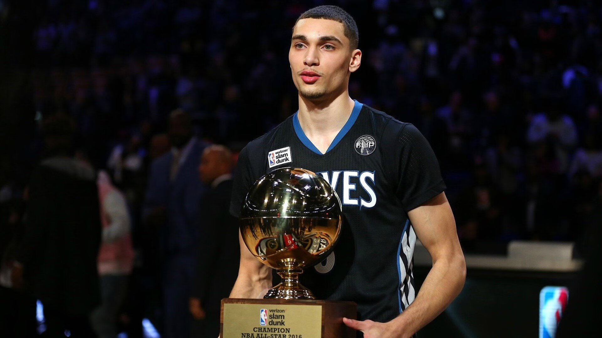 九游ios版-《【未来科技】虚拟现实将如何改变电竞体验？专家深入分析》，未来虚拟现实科技是什么样的